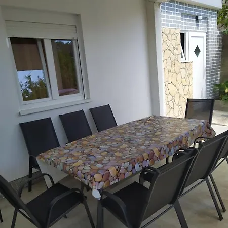 Valeria Apartment Lopar